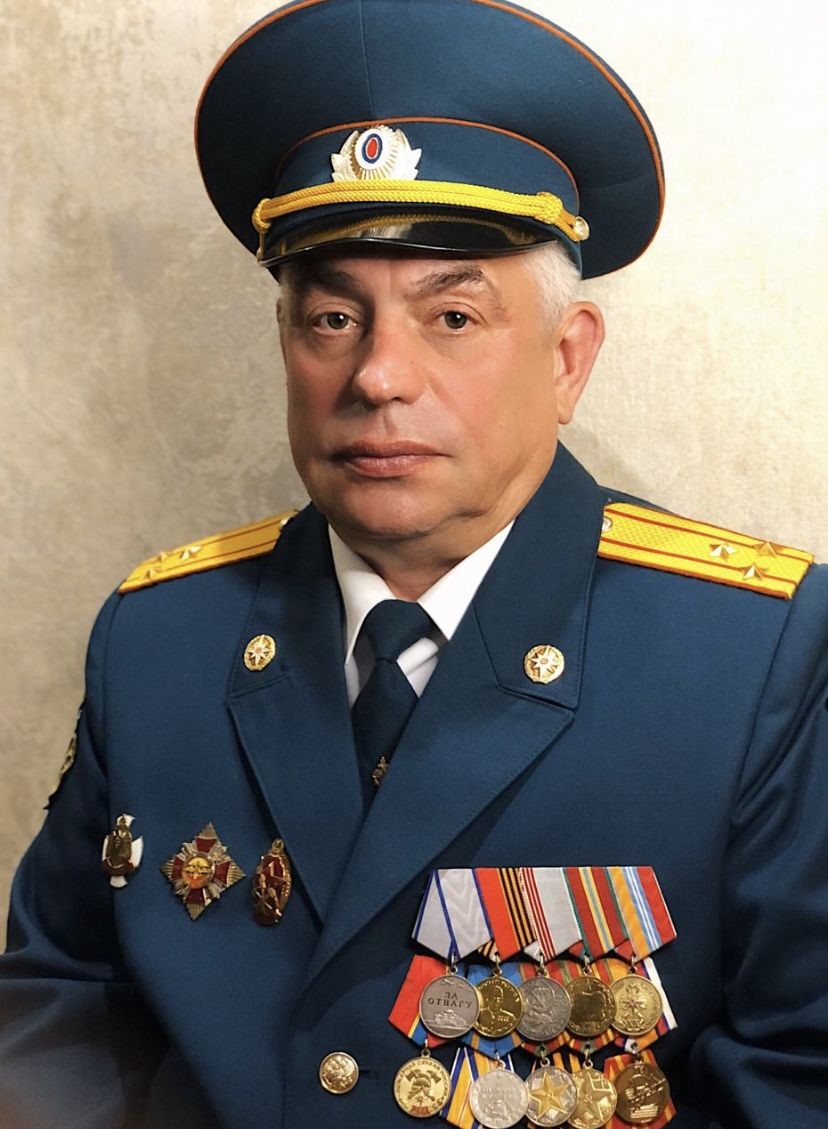 Железнов Сергей Николаевич.
